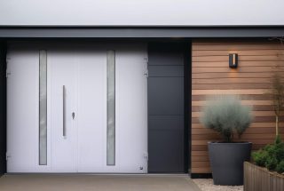 Modern ral 9016 smooth,